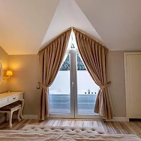 فندق The Pinehill &