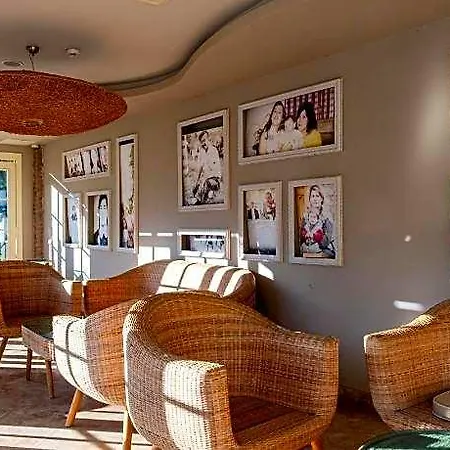 فندق The Pinehill & فتحية