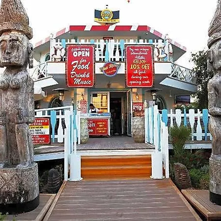 The Pinehill & فندق فتحية